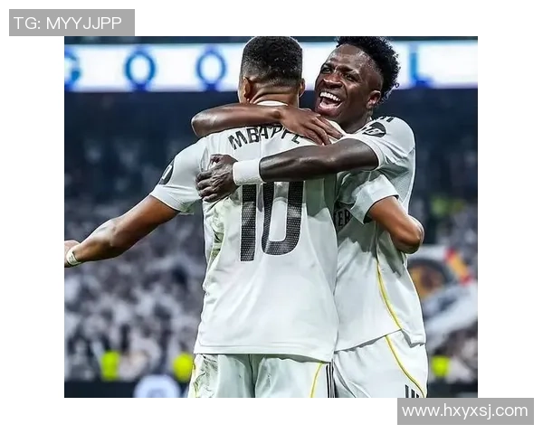 埃尔切主场迎战加的斯双方争夺关键三分的激烈对决