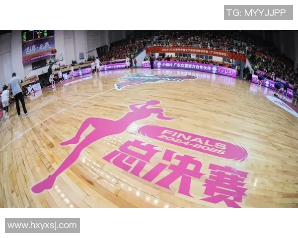 2019年WCBA女子篮球赛广东队对阵上海队精彩回顾与赛况分析